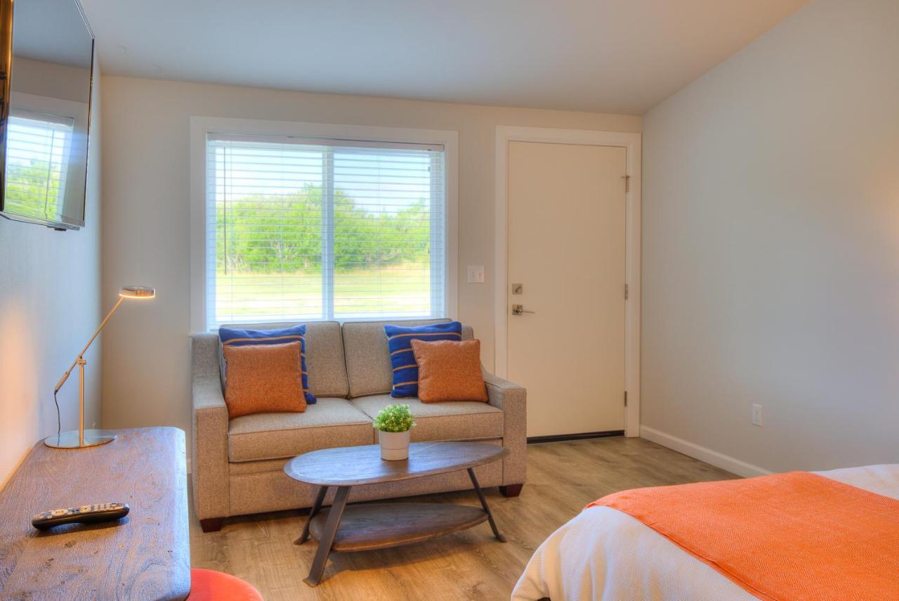Ocean Shores Resort (Adults Only) Екстер'єр фото