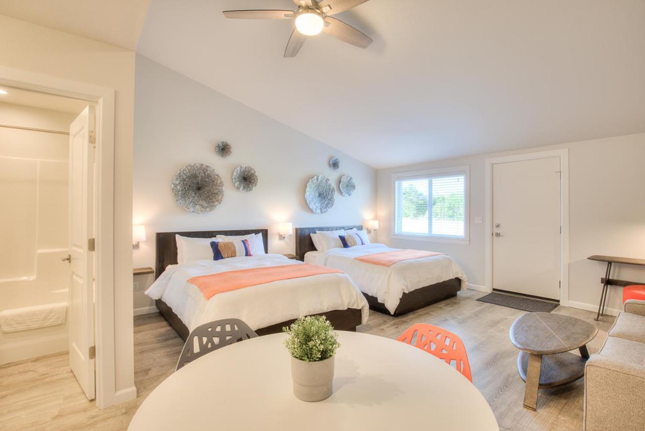 Ocean Shores Resort (Adults Only) Екстер'єр фото